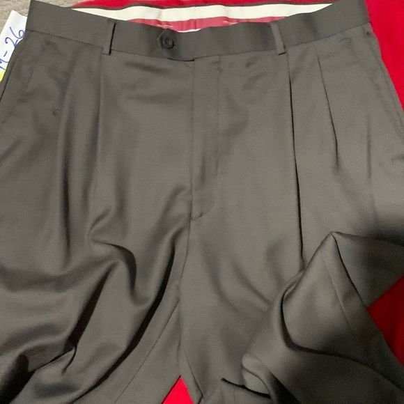 Men’s Louis Raphael Cuffed Dress Pants - Picture 3 of 8